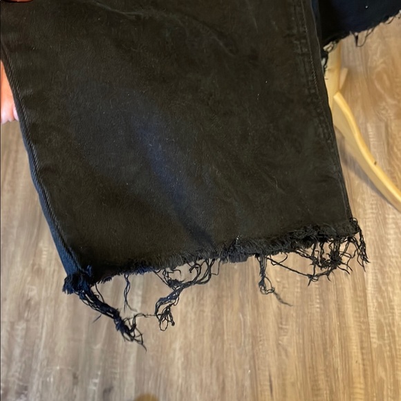 TNR Black Button-Fly Distressed Jeans - Picture 4 of 5